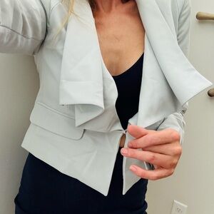 Sexy cropped Gray Blazer with fancy Collar
